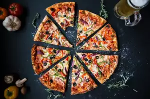 Mega Pizza